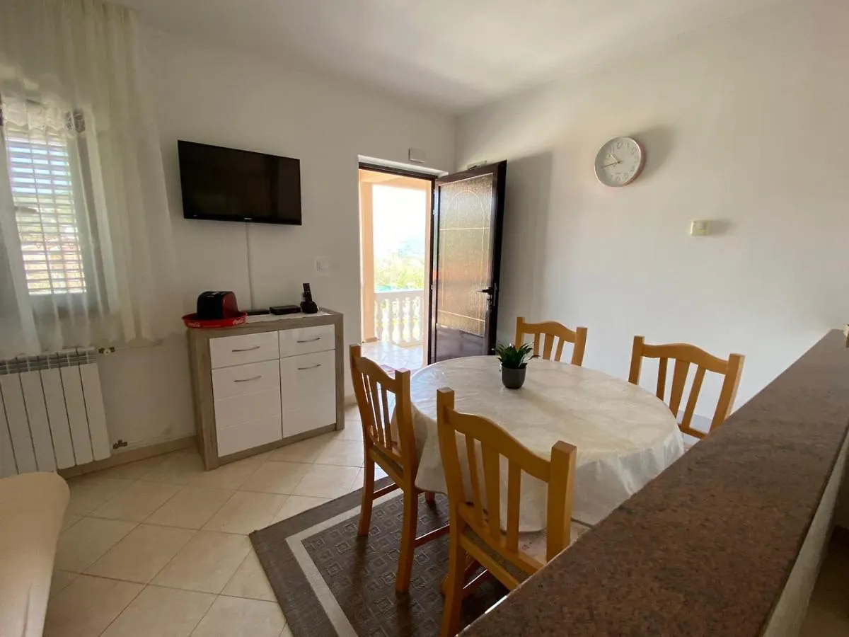Apartments Giana Labin